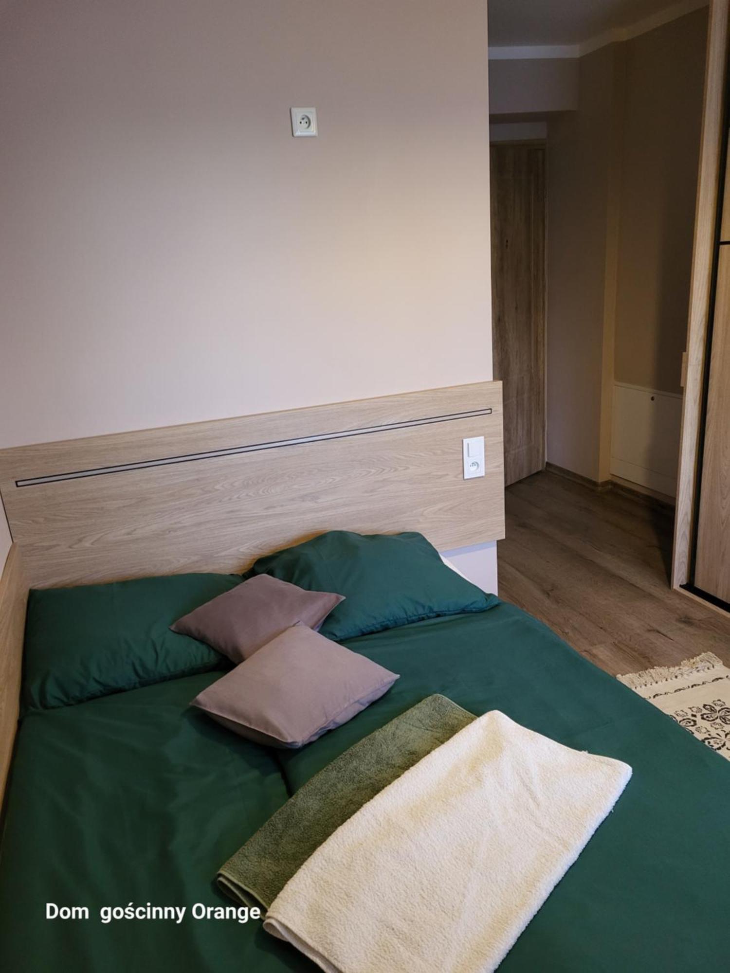 Dom Goscinny Orange Wysowa-Zdrój Habitación foto