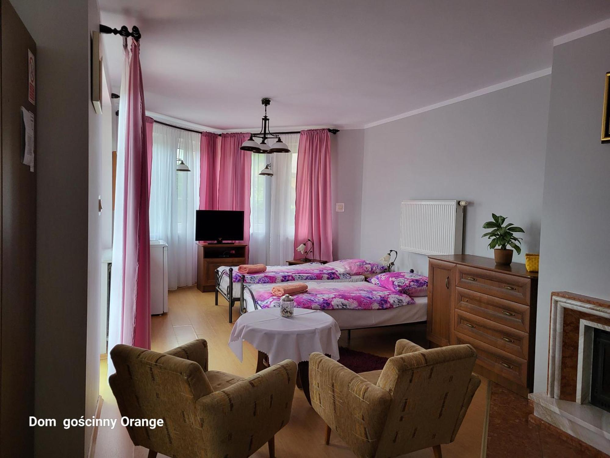 Dom Goscinny Orange Wysowa-Zdrój Habitación foto