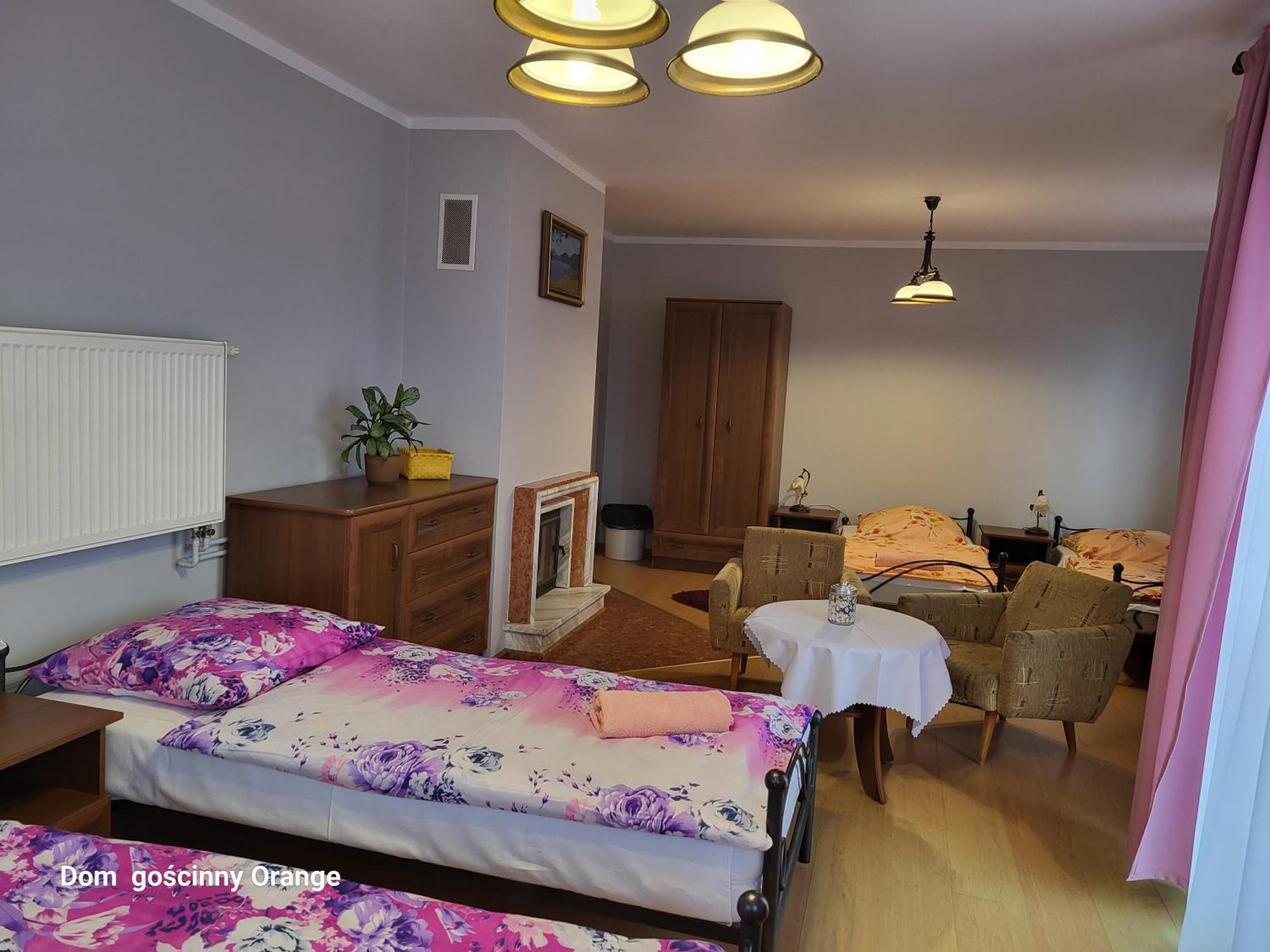 Dom Goscinny Orange Wysowa-Zdrój Habitación foto